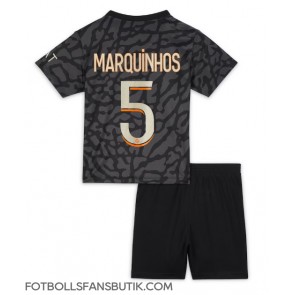 Paris Saint-Germain Marquinhos #5 Replika Tredje Tröja Barn 2023-24 Kortärmad (+ Korta byxor)